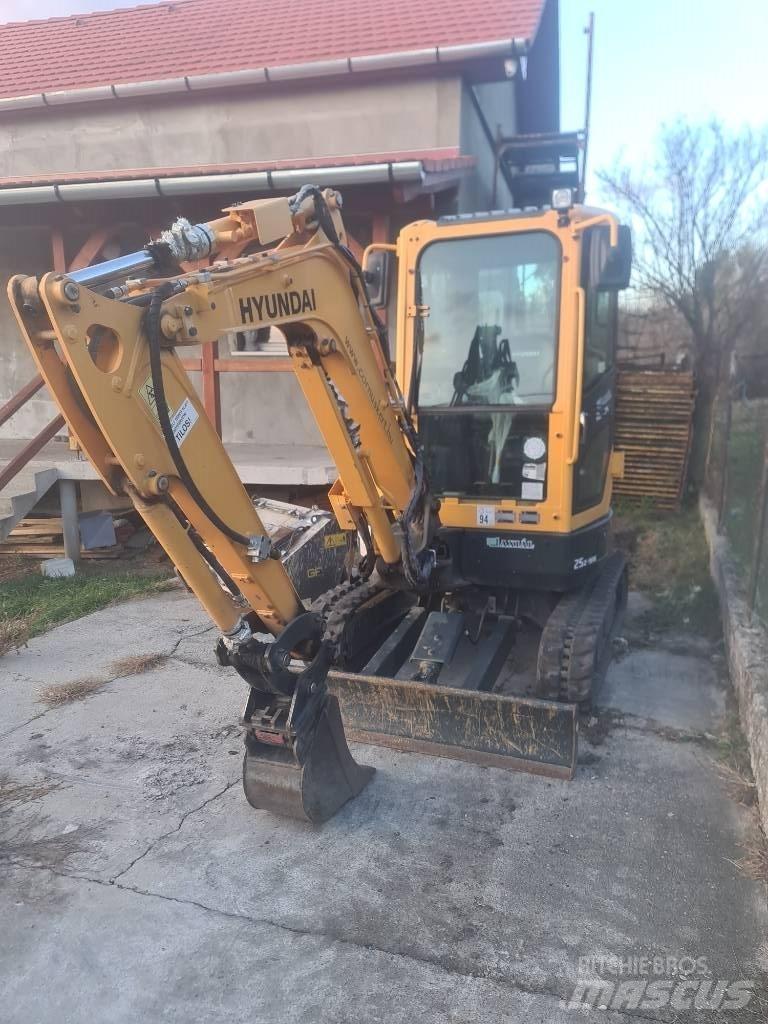 Hyundai R25Z-9 AK Minigravemaskiner