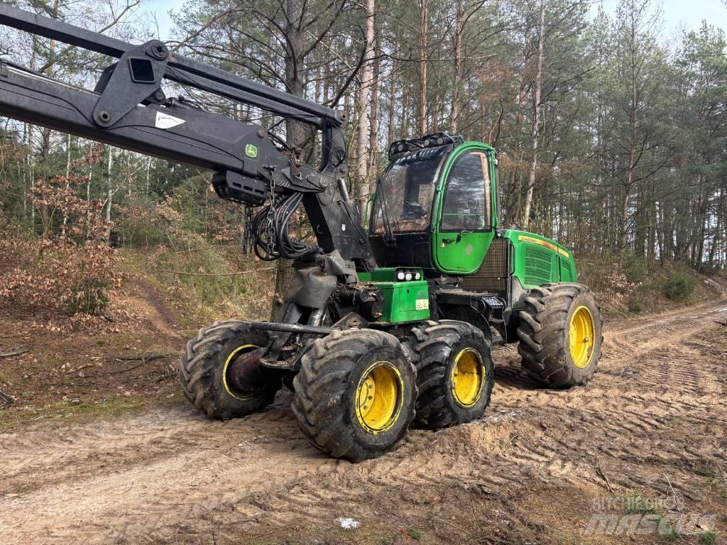 John Deere 1170 E Skovningsmaskiner