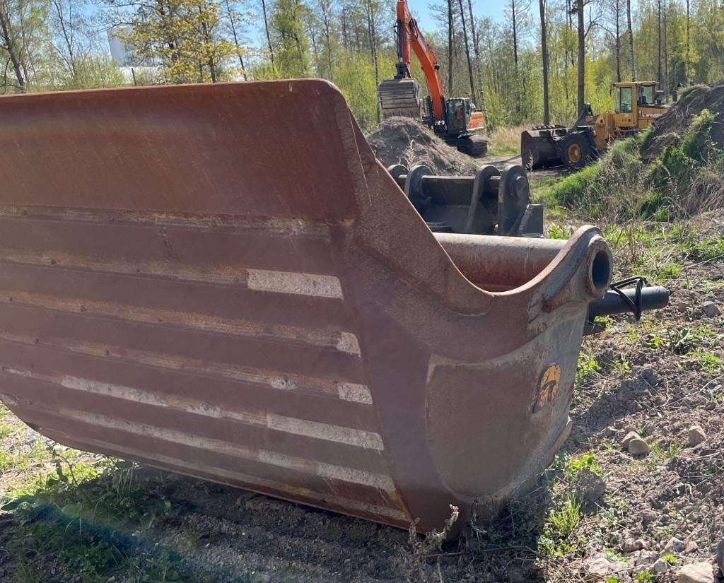 Doosan DX 420 LC Gravemaskiner på larvebånd
