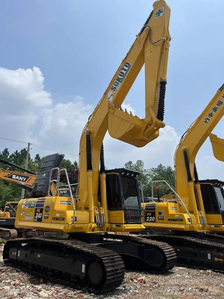 Komatsu PC 240-8 Gravemaskiner på larvebånd