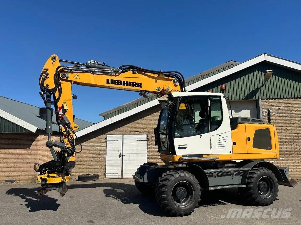 Liebherr A916 Gravemaskiner på hjul