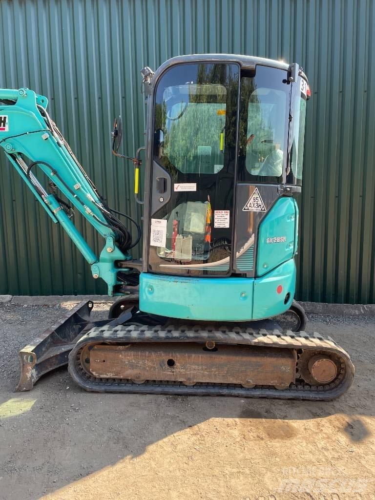 Kobelco SK 28 Minigravemaskiner