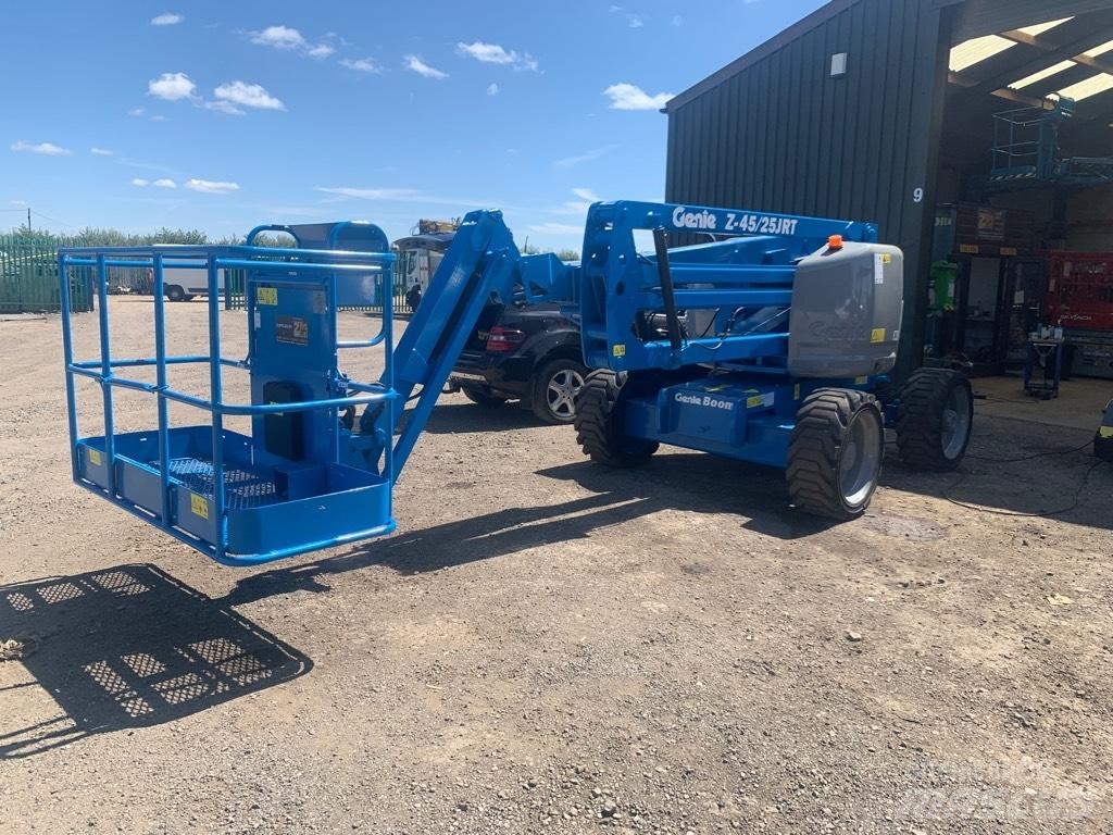 Genie Z 45/25 J RT Bomlifte med knækarm