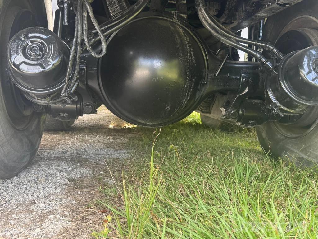 Freightliner M2 Slamsuger