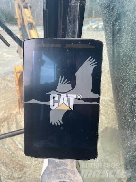 CAT 320 Gravemaskiner på larvebånd