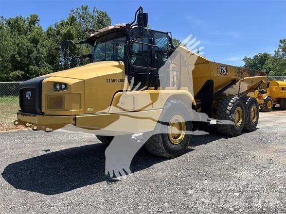 CAT 725 Terrængående lastbiler