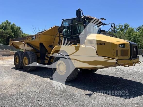 CAT 725 Terrængående lastbiler
