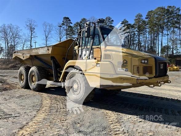 CAT 725C2 Terrængående lastbiler