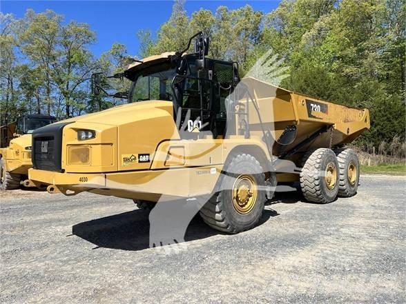 CAT 730 Terrængående lastbiler