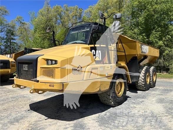 CAT 730C2 Terrængående lastbiler