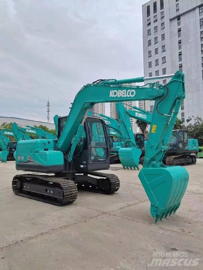 Kobelco SK 75 Midi-gravemaskiner 7t - 12t