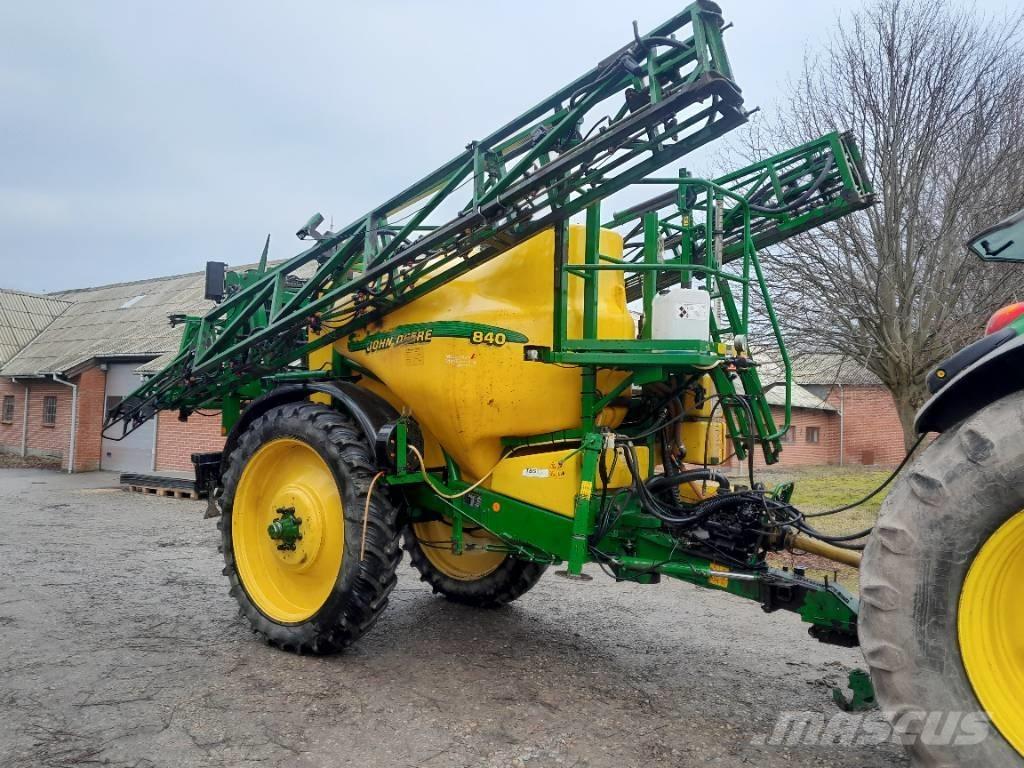 John Deere 840 Trailersprøjter