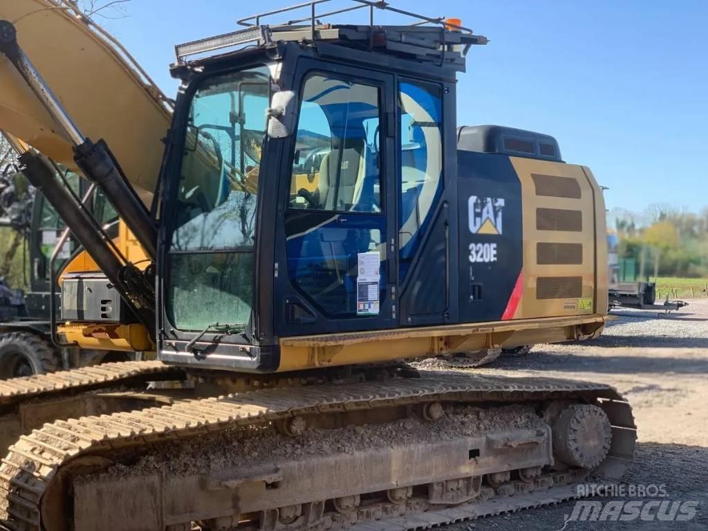 CAT 320 E Gravemaskiner med lang gravebom