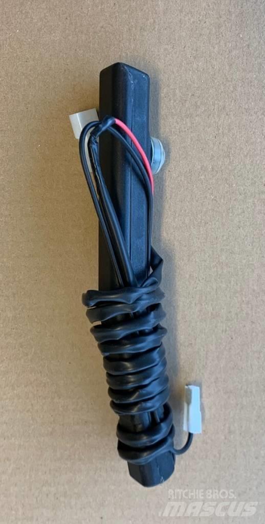 Fiat Lever 5140148 Kabiner og interiør
