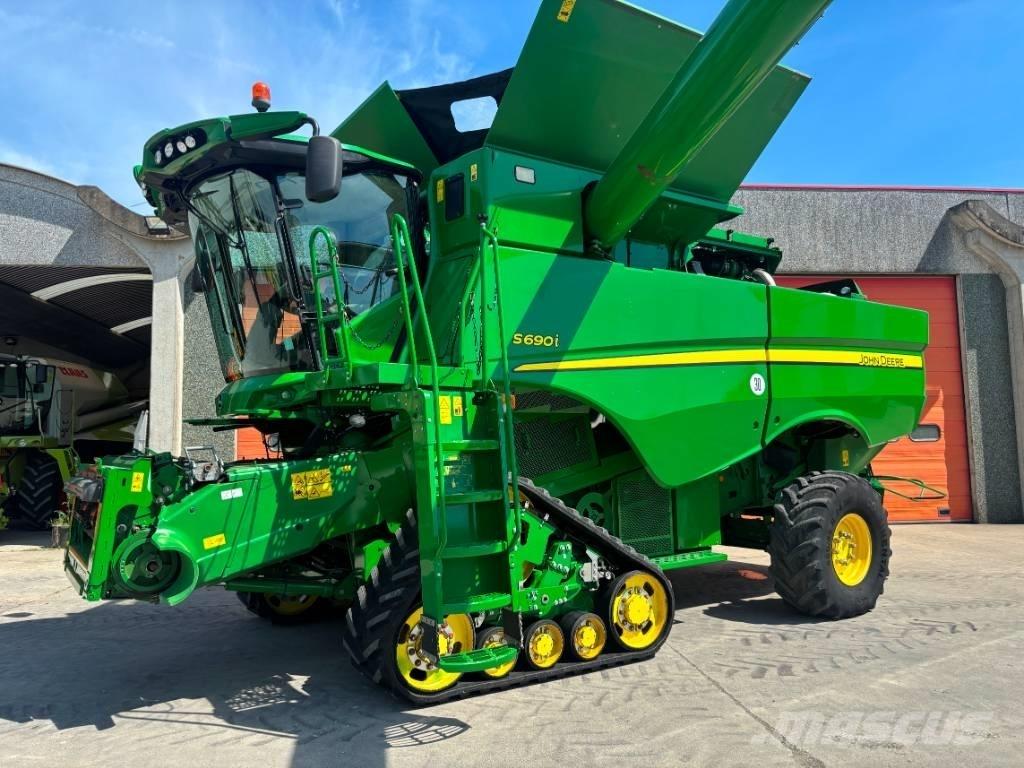 John Deere S 690 i Mejetærskere
