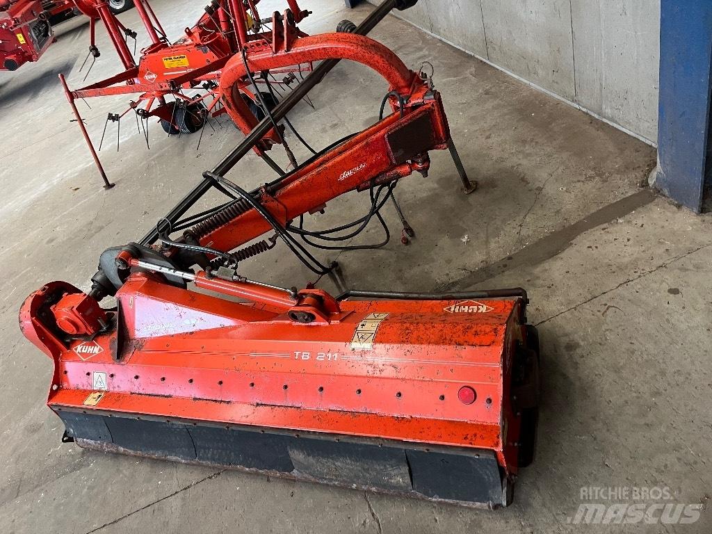 Kuhn TB 211 Græsklippere og skårlæggere