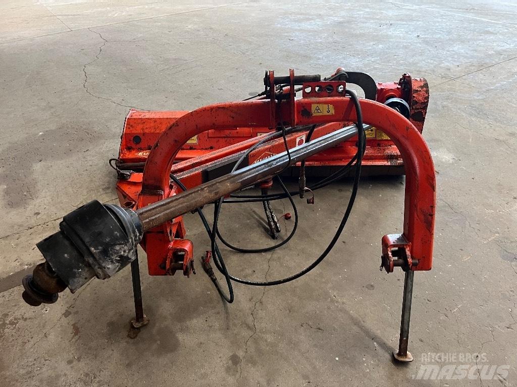 Kuhn TB 211 Græsklippere og skårlæggere