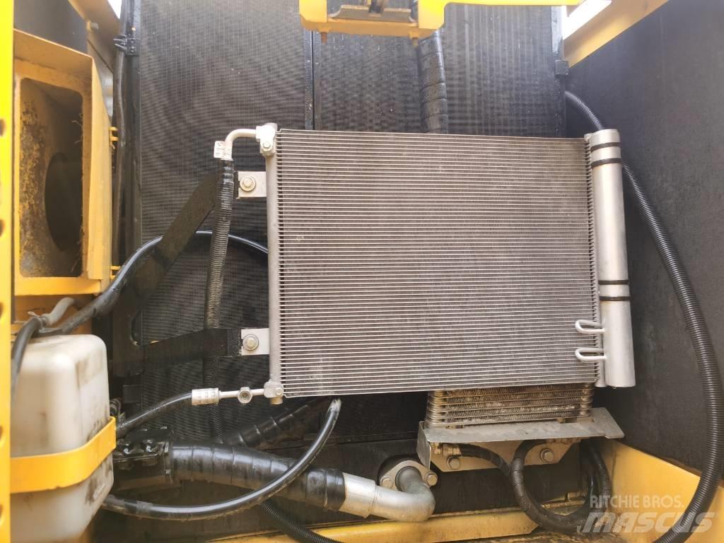 Komatsu PC 200-8 Gravemaskiner på larvebånd