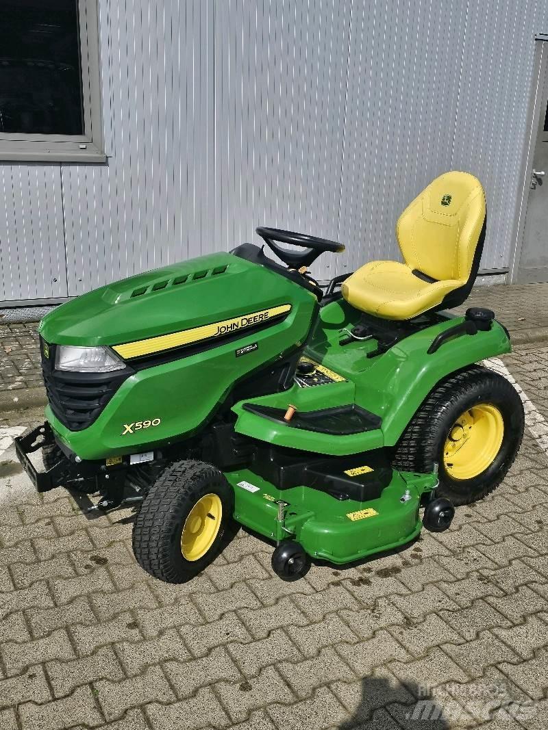 John Deere X590 Græsslåmaskiner