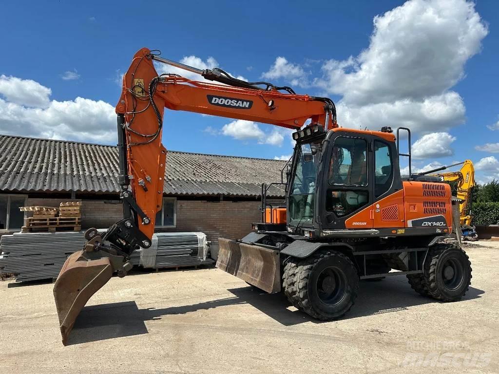Doosan DX140W-5 Gravemaskiner på hjul