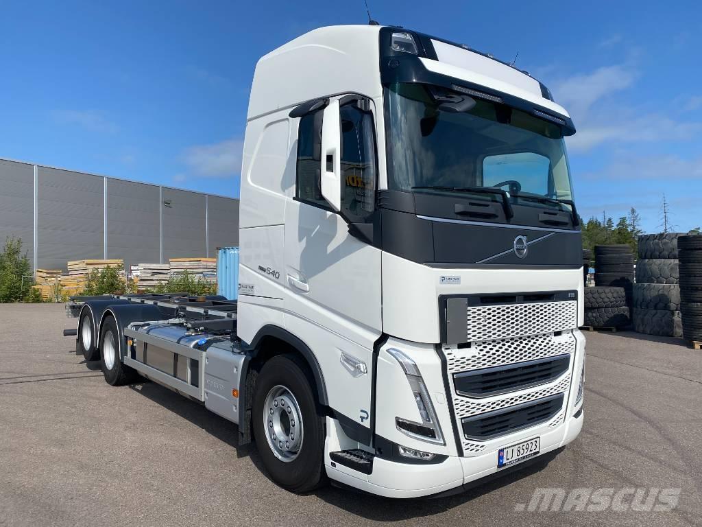 Volvo FH 540 Lastbiler med containerramme / veksellad