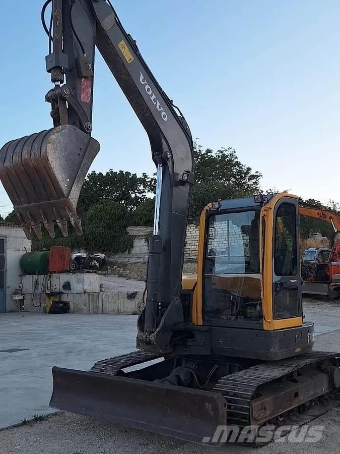 Volvo ECR88PLUS Midi-gravemaskiner 7t - 12t