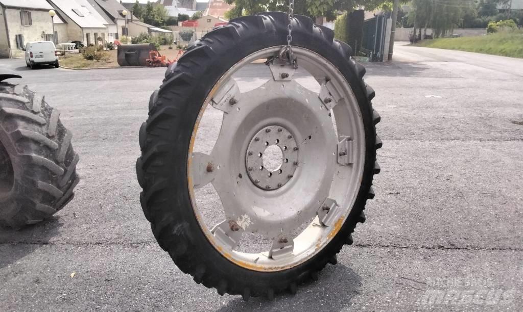 Kleber 9.5R48 Hjul, Dæk og Fælge