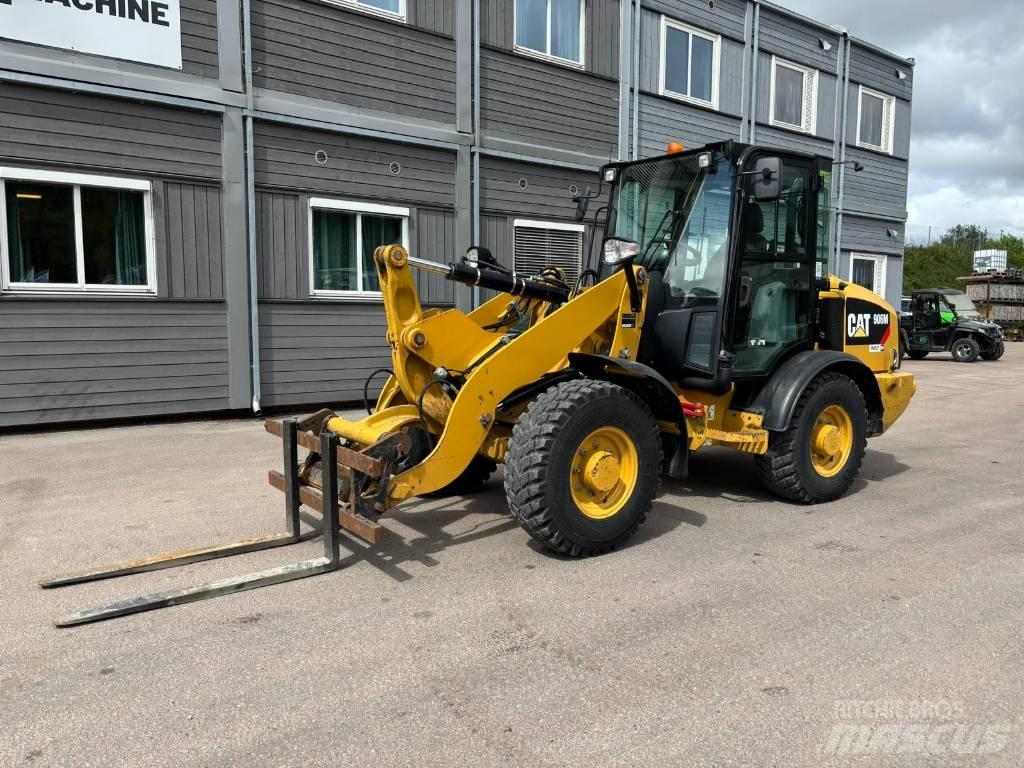  ** SOLD ** CAT 906M Læssemaskiner på hjul