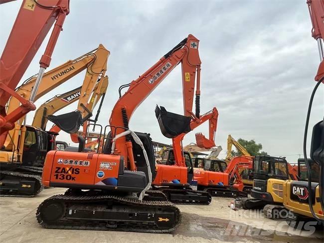 Hitachi ZX 130 Gravemaskiner på larvebånd