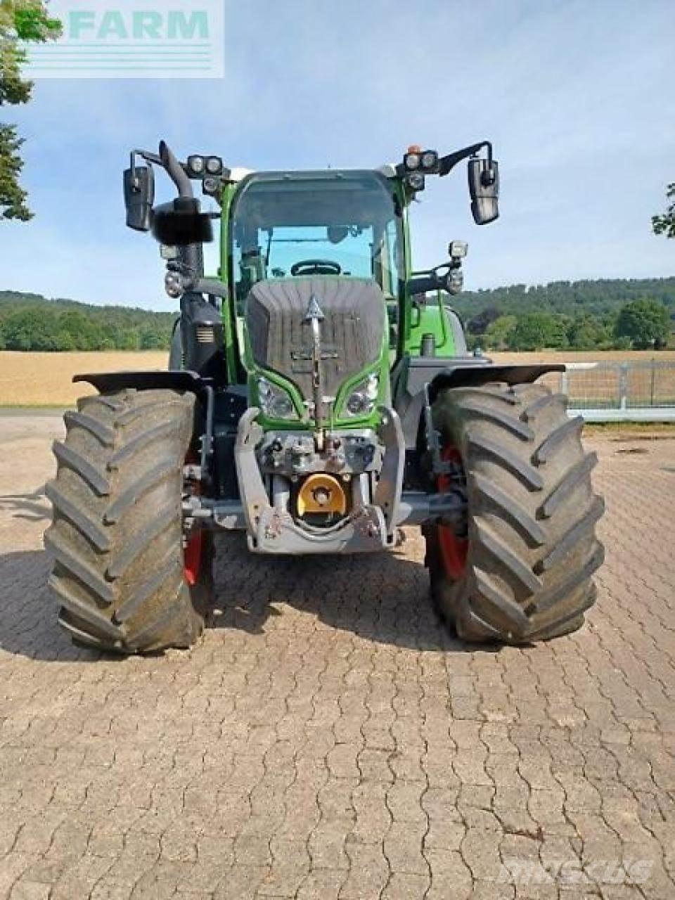 Fendt 718 s4 vario Traktorer