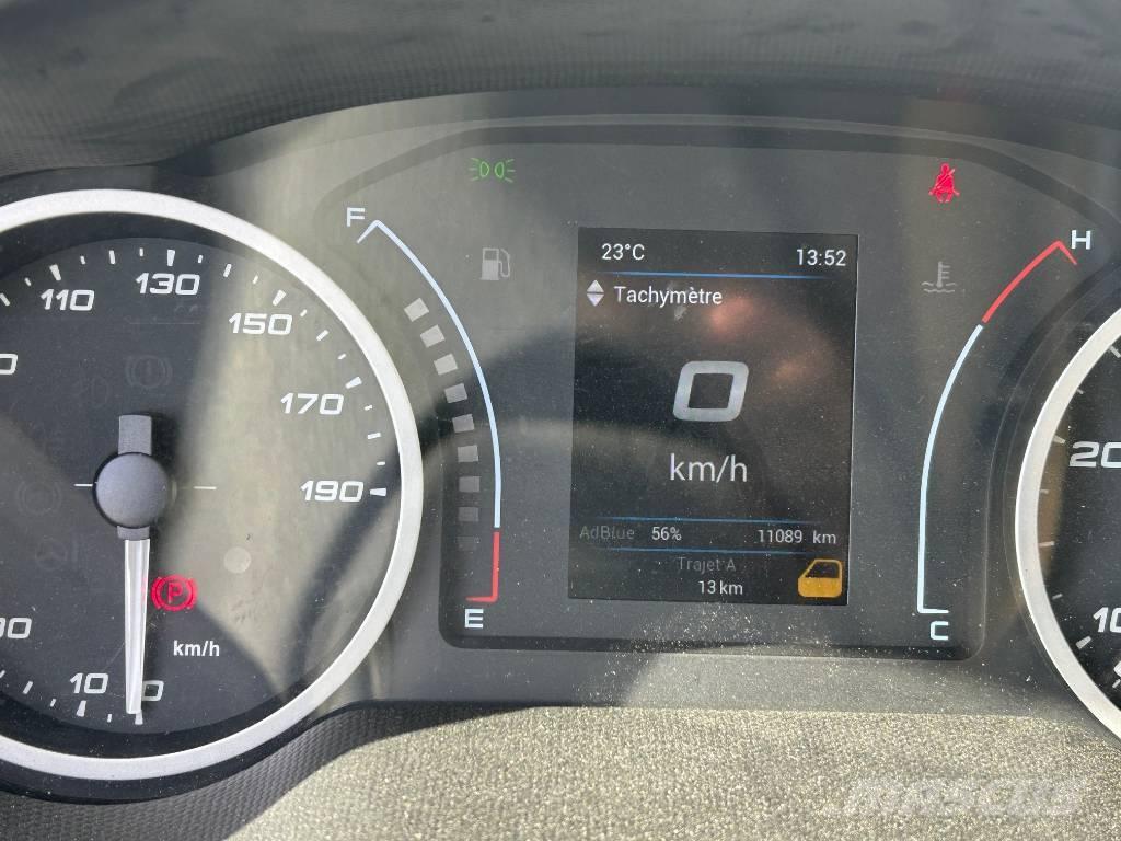 Iveco IS35SI2AA Lastbilmonterede lifte