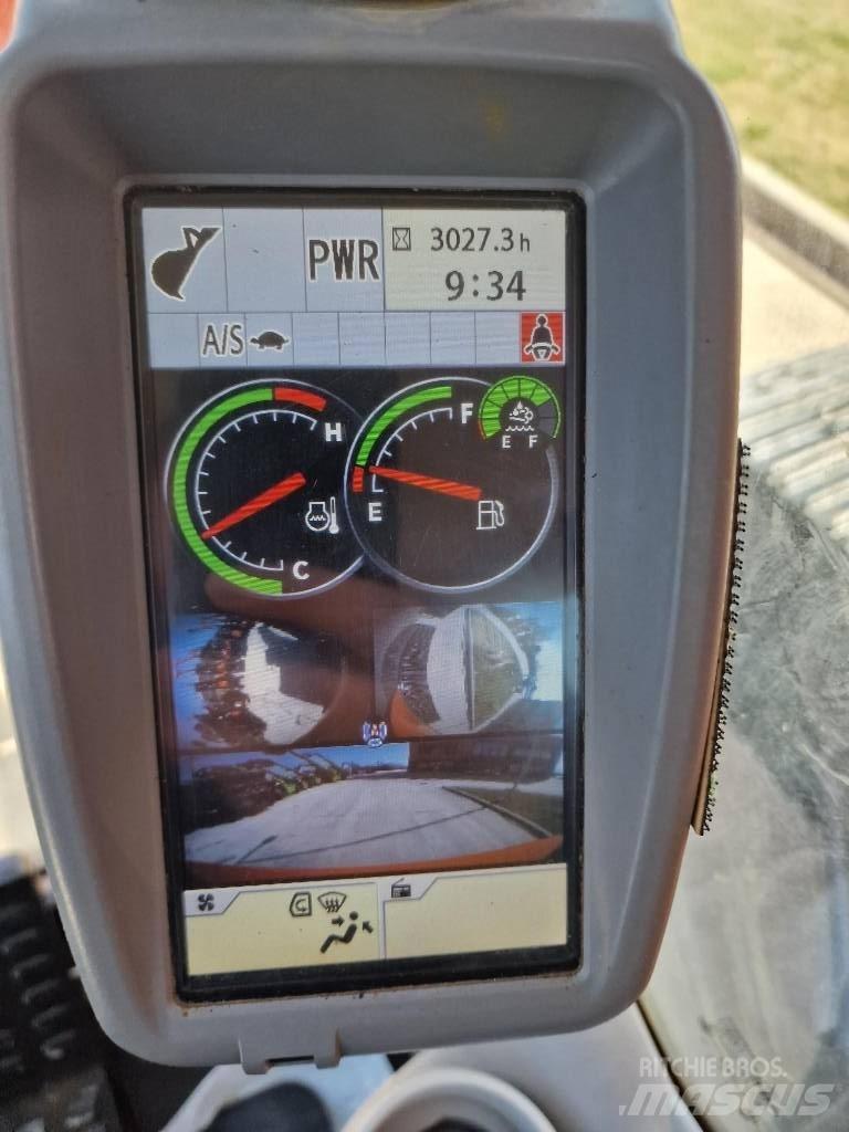 Hitachi ZX 210 LC-6 Gravemaskiner på larvebånd