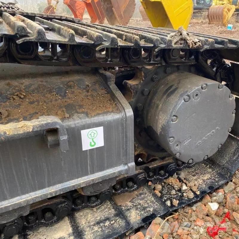 Volvo EC 240 Gravemaskiner på larvebånd