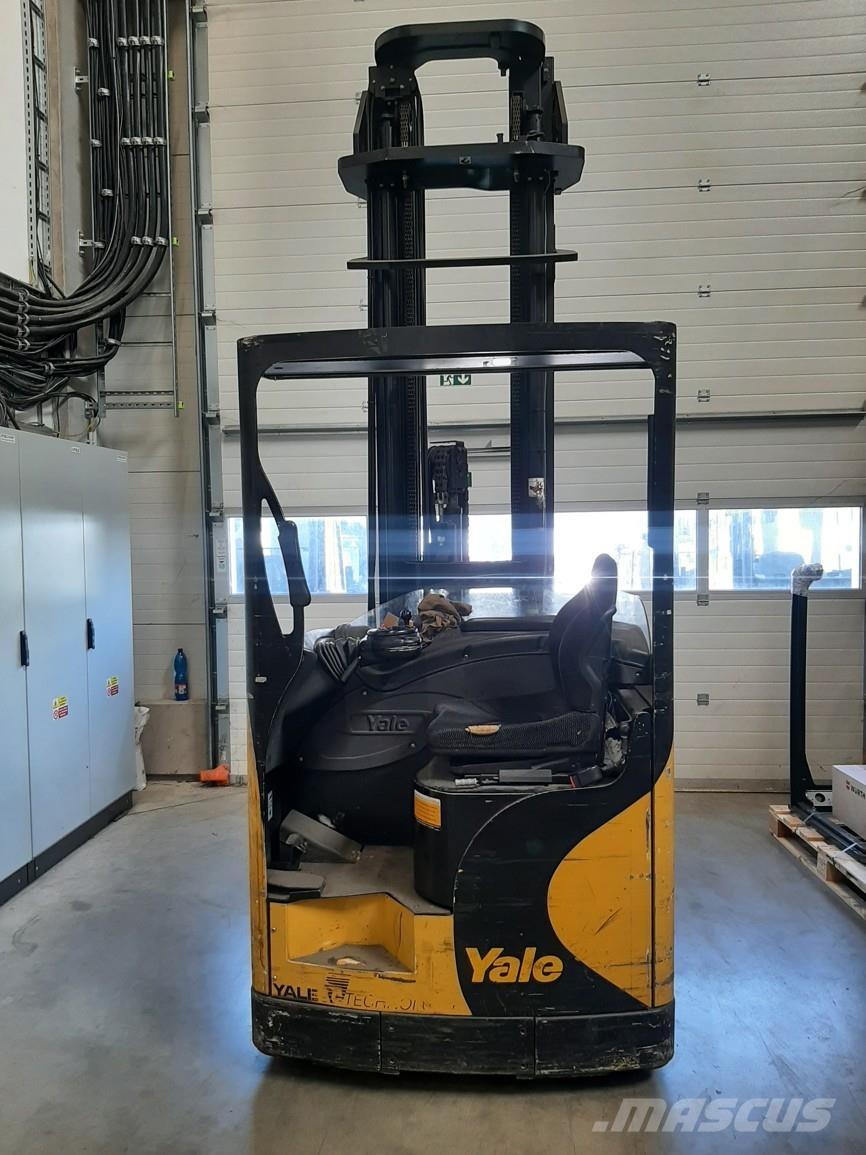 Yale MR16H Reach trucks