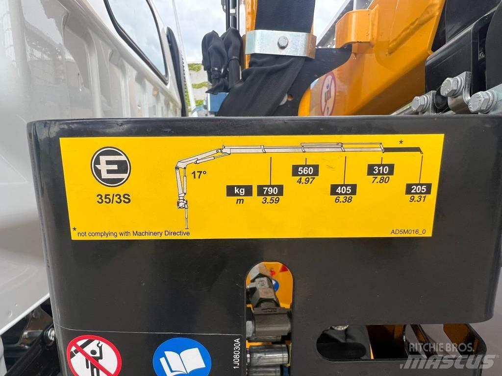 Fuso 35 3S Lastbil med kran