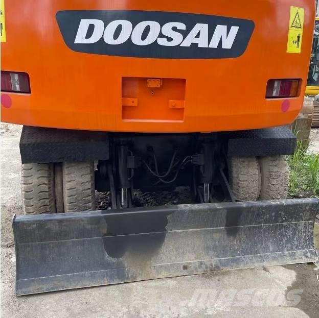 Doosan DH150W-7 Gravemaskiner på hjul