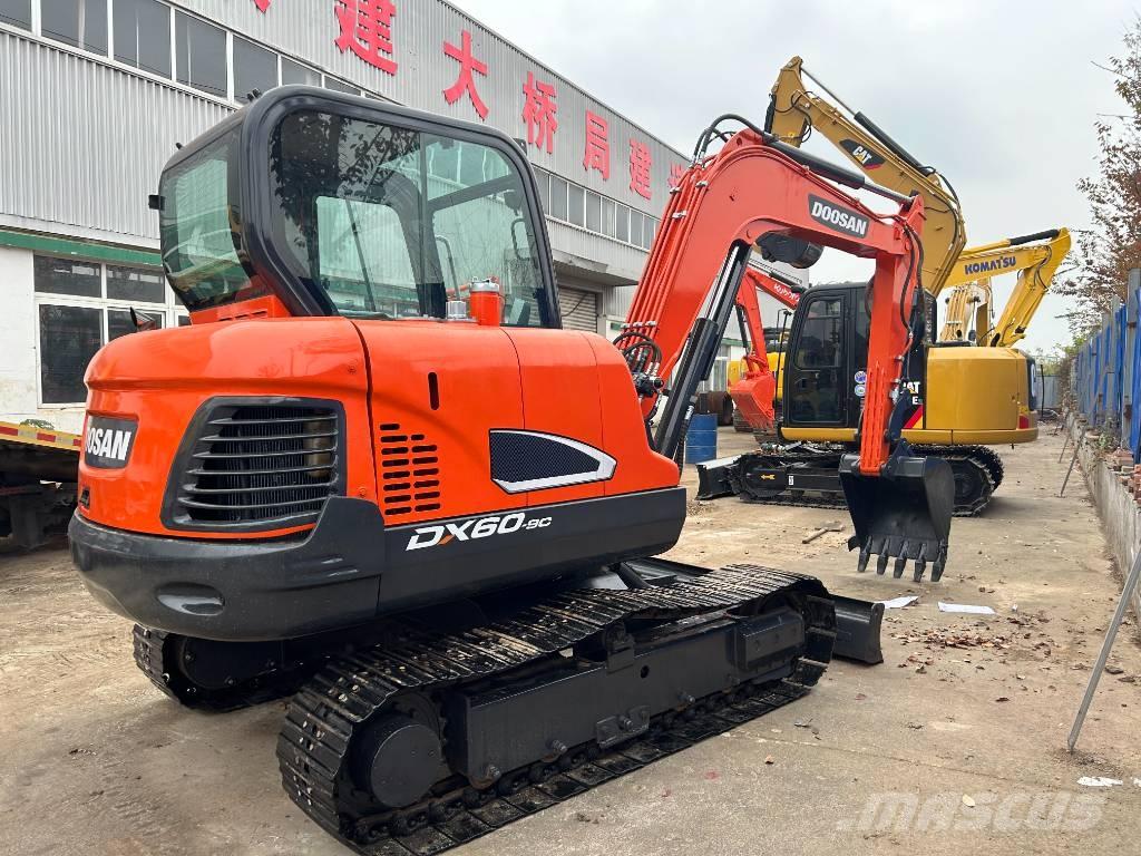 Doosan DX 60 Gravemaskiner på larvebånd