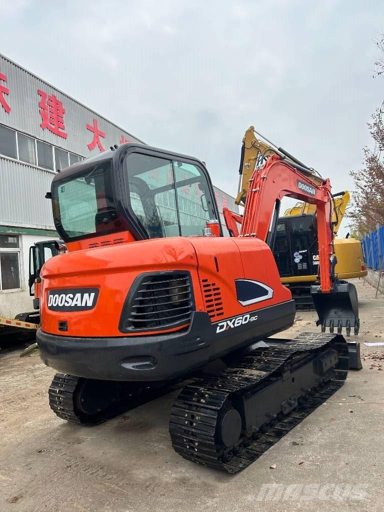 Doosan DX 60 Gravemaskiner på larvebånd