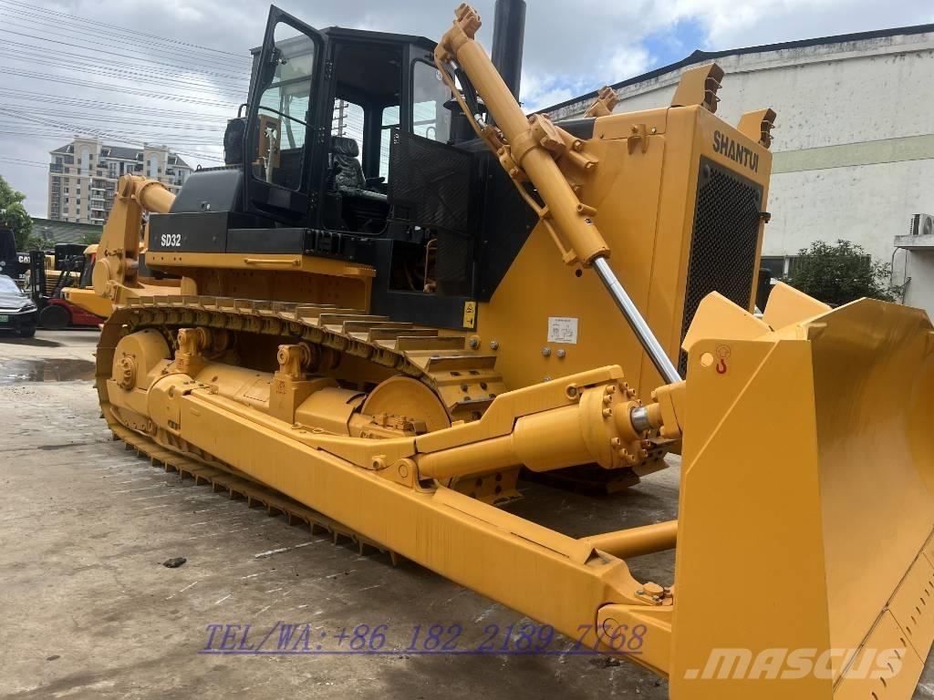 Shantui SD 32 Bulldozer på larvebånd