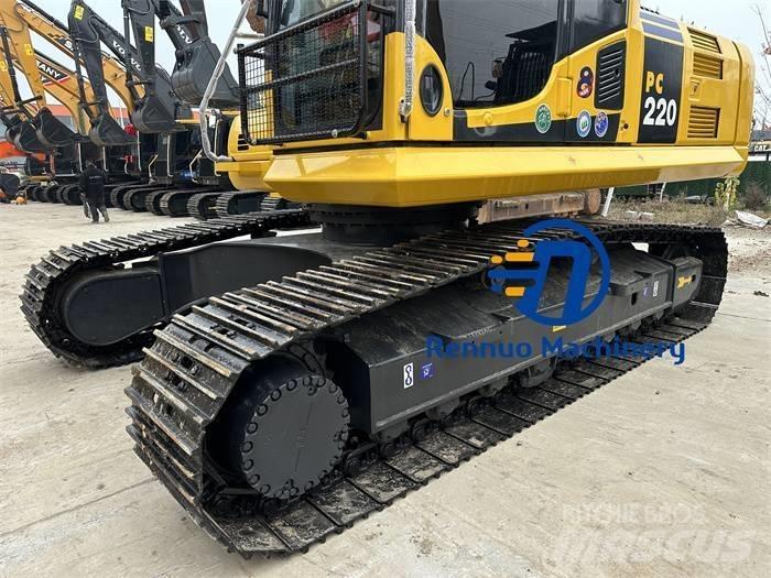 Komatsu PC 220-8 Gravemaskiner på larvebånd