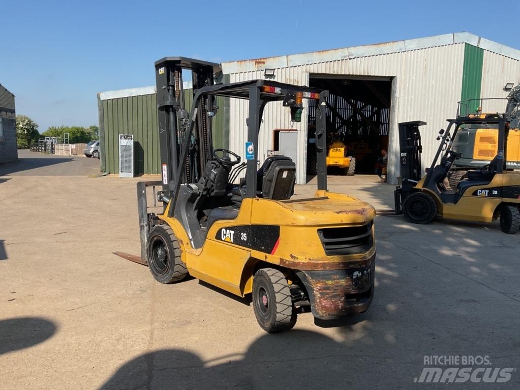 CAT DP35NT Diesel gaffeltrucks