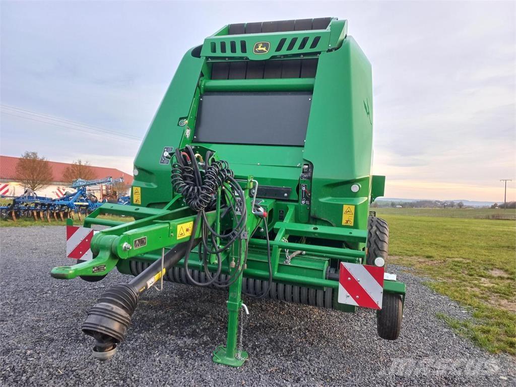 John Deere V461M Rundballe-pressere