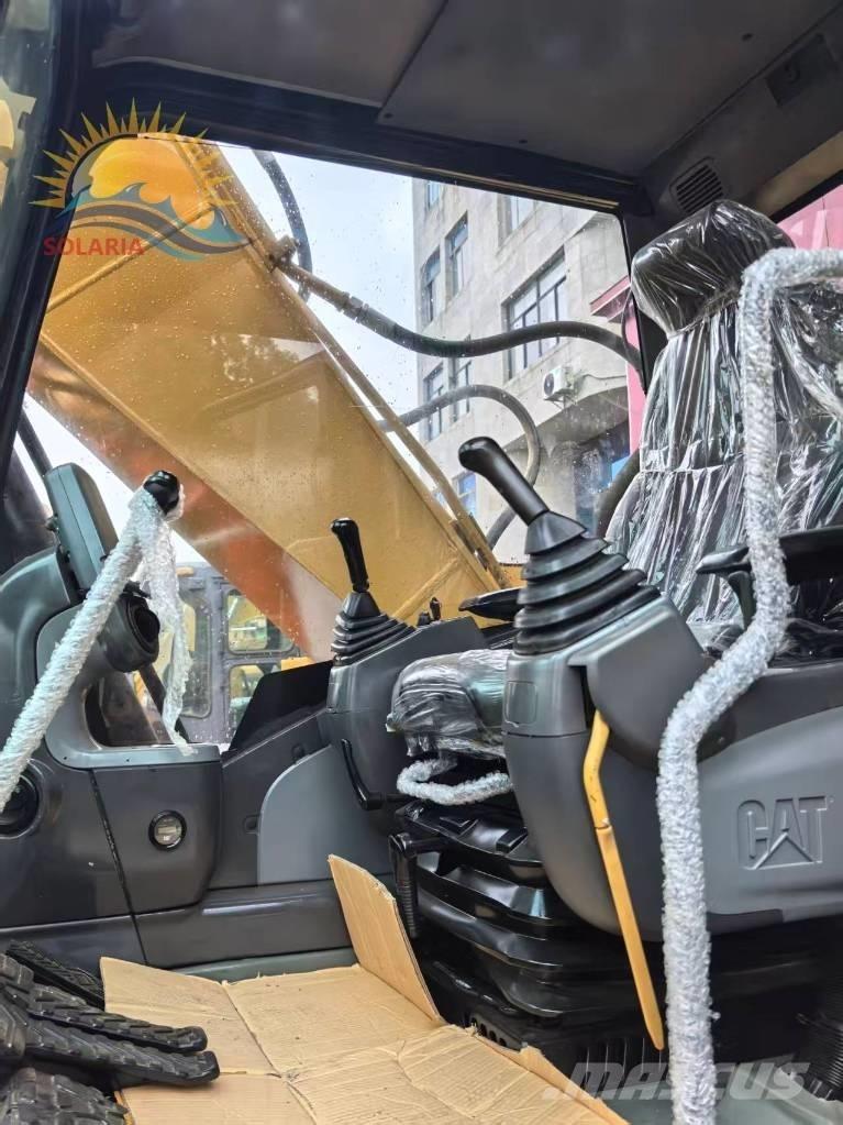 CAT 320D2L Gravemaskiner på larvebånd