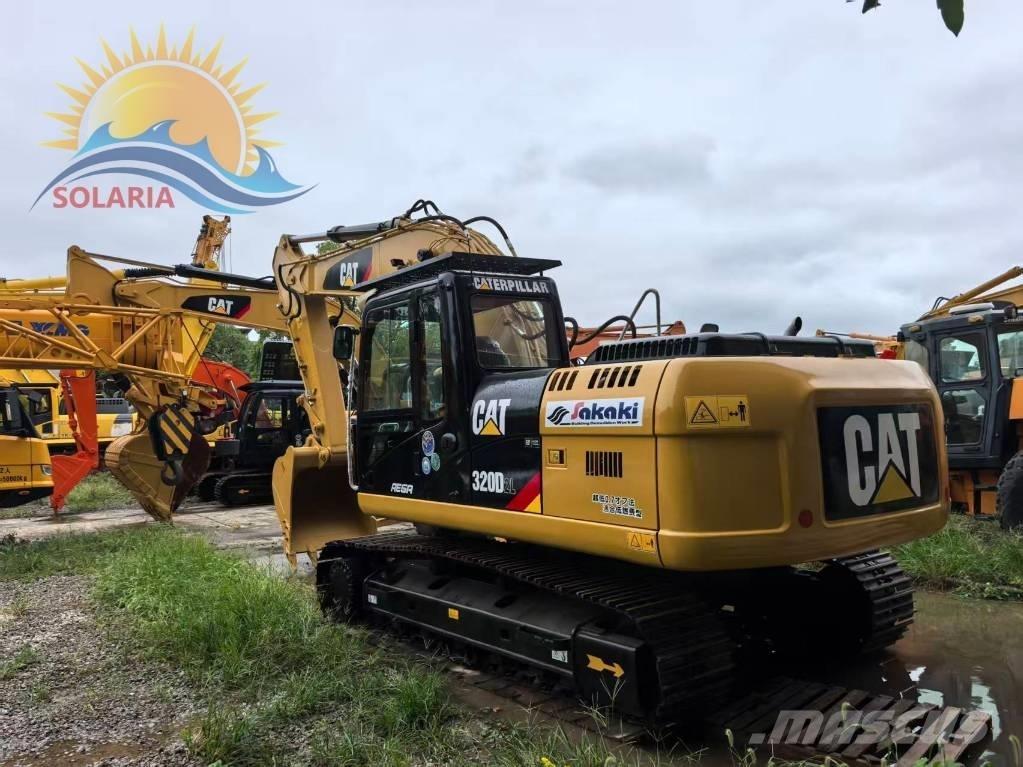 CAT 320D2L Gravemaskiner på larvebånd