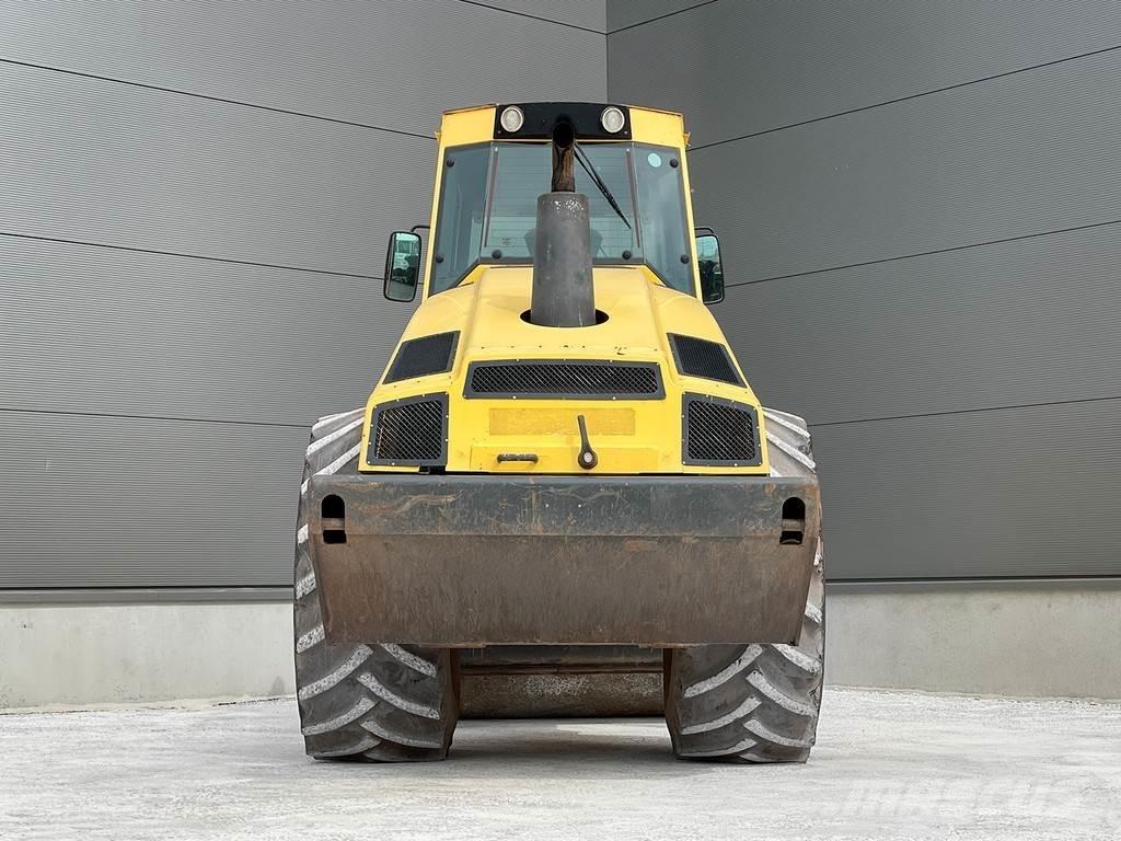 Bomag BW 213 DH-4 Enkelt tromle