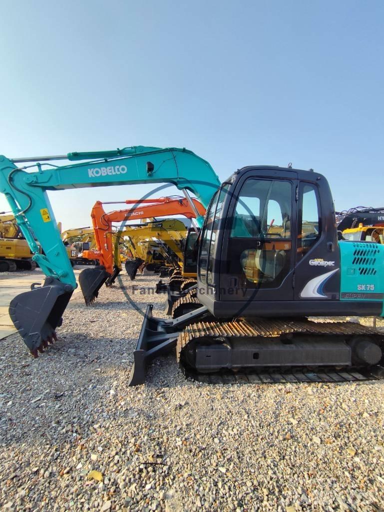 Kobelco SK 75 Gravemaskiner på larvebånd