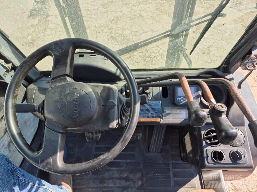 Toyota 8 FGU 30 Gaffeltrucks - andre