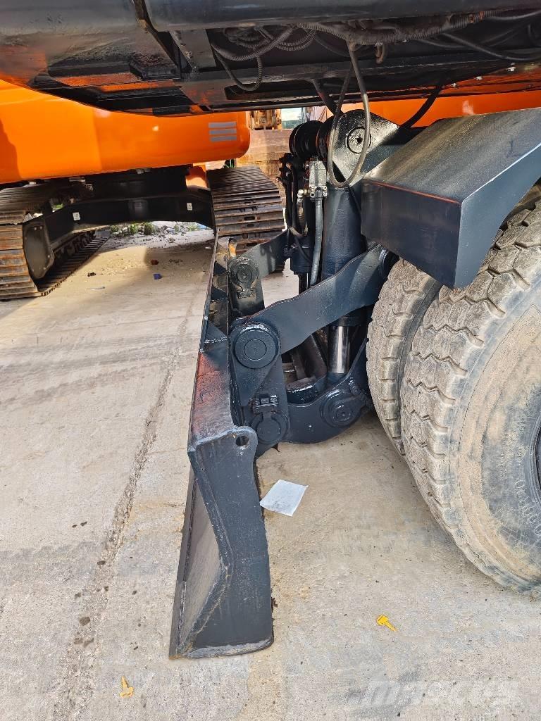 Hyundai R210W-9 Gravemaskiner på hjul