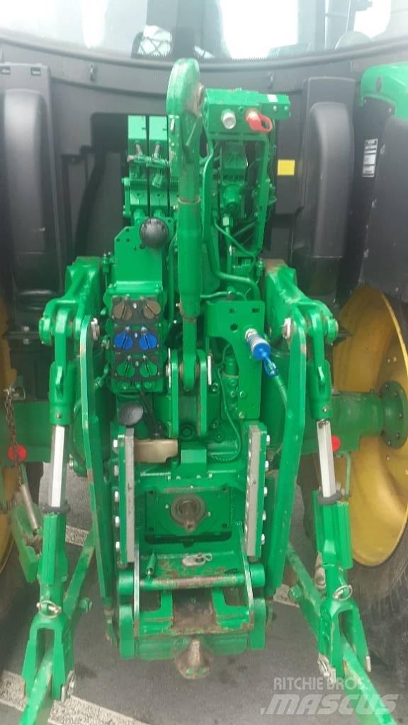 John Deere 6120 R Traktorer