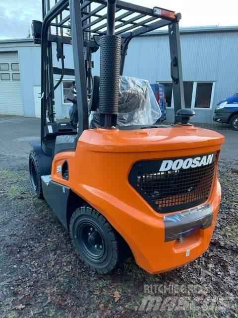 Doosan D30NXS Diesel gaffeltrucks